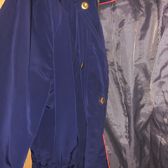 Perfect condition rain jacket - Picture 3 of 3